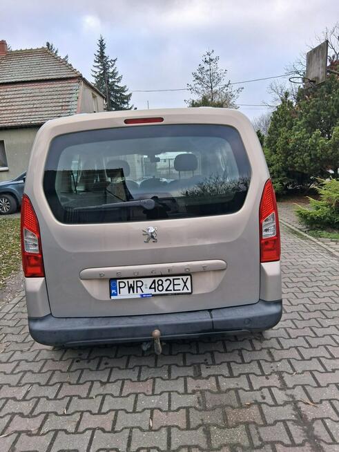 Peugeot Partner 1,6HDI  5 Osób.Klima.Hak.Halogeny.kredyt.OKAZJA Kutno - zdjęcie 8