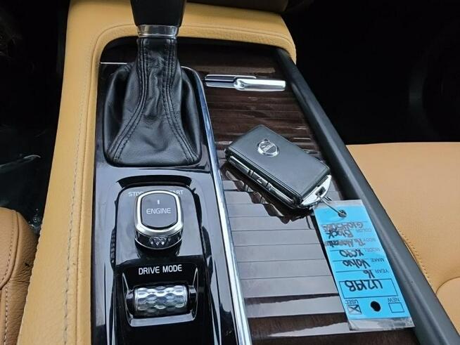 Volvo XC 90 AWD / T6 / Momentum / Bardzo zadbany Chwaszczyno - zdjęcie 12