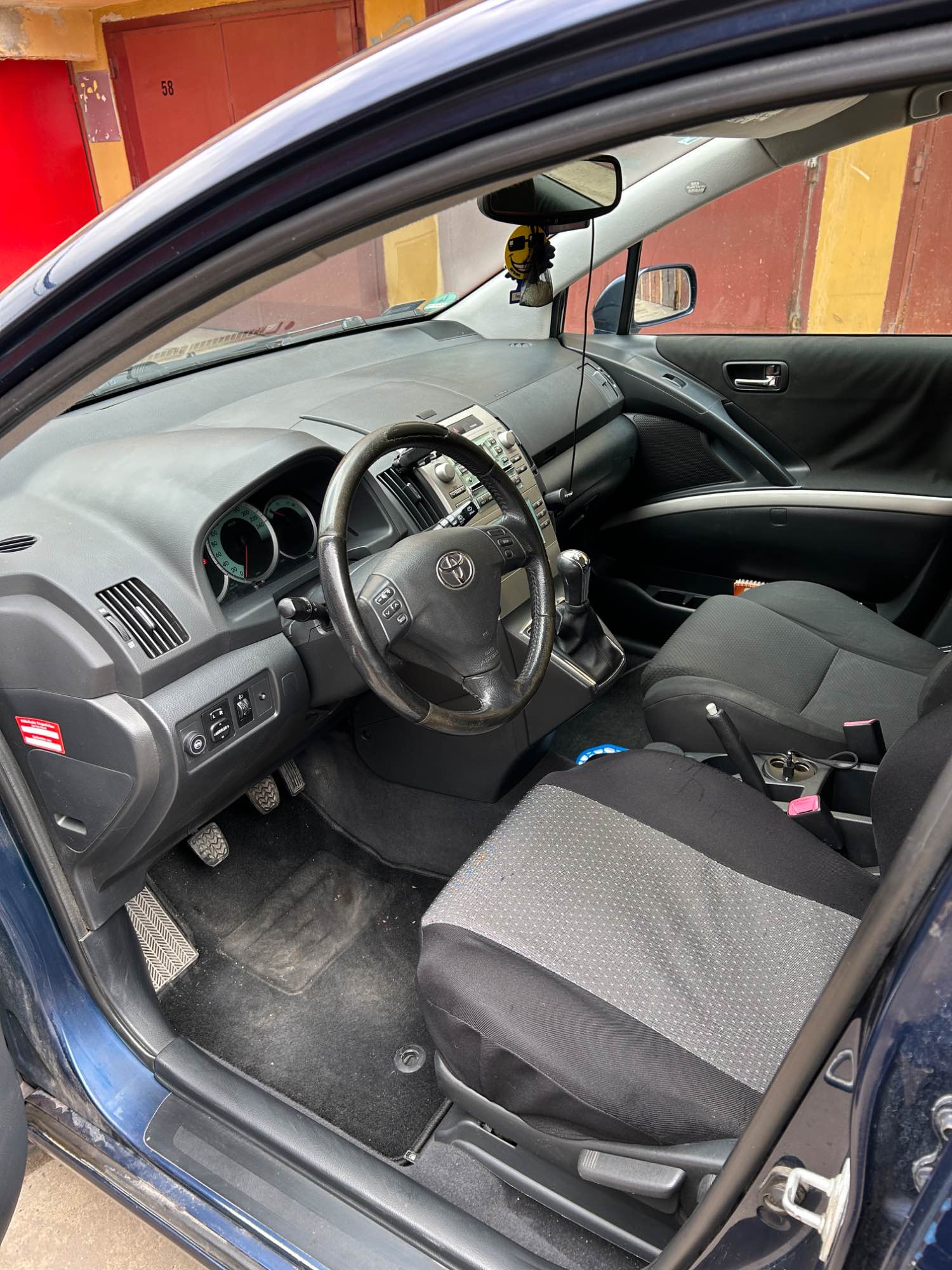 Toyota Corolla Verso 1.8 benzyna +LPG 2005 r 286000 Snopków - zdjęcie 7