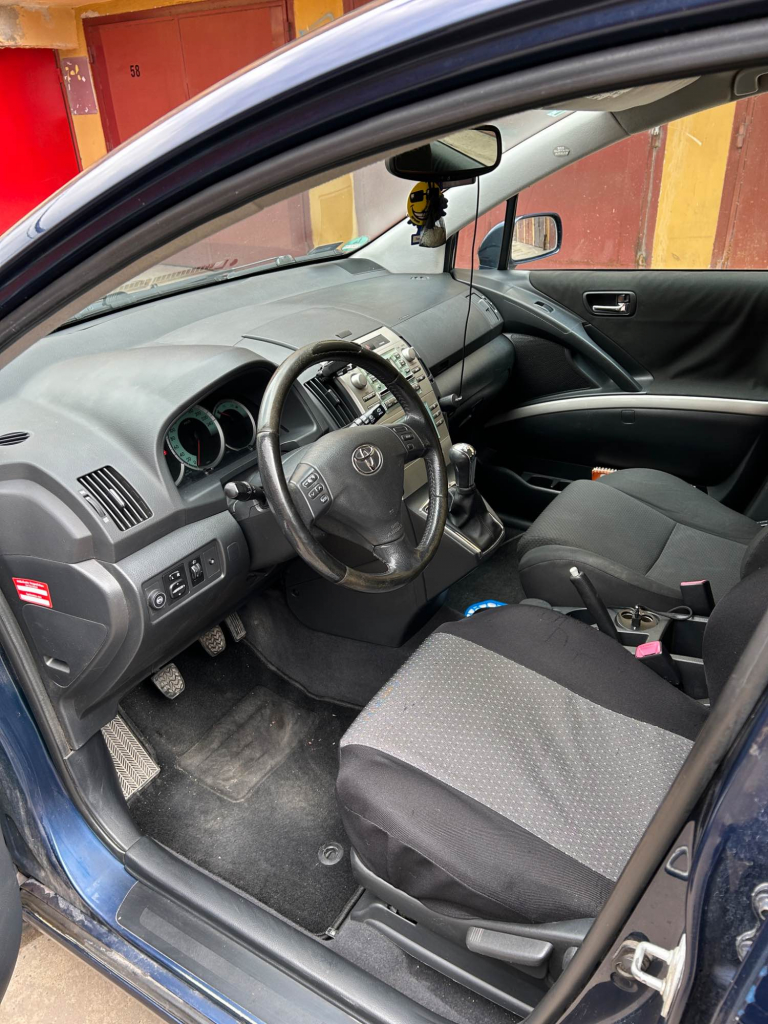 Toyota Corolla Verso 1.8 benzyna +LPG 2005 r 286000 Snopków - zdjęcie 7