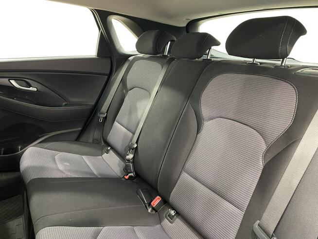 Hyundai i30 1.5 DPI Classic + Warszawa - zdjęcie 12