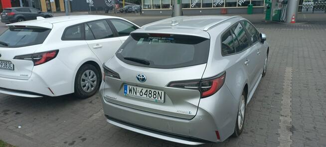 Toyota Corolla Rezerwacja !!! E-CVT 1.8 Hybryda FV23% Gdańsk - zdjęcie 11
