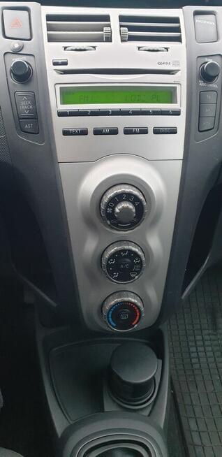 Toyota Yaris Łódź - zdjęcie 10
