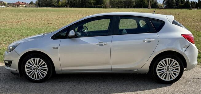 Opel Astra J 2014 - benzyna 1.6 MPI moc 115 KM tylko 124 km Legionowo - zdjęcie 7