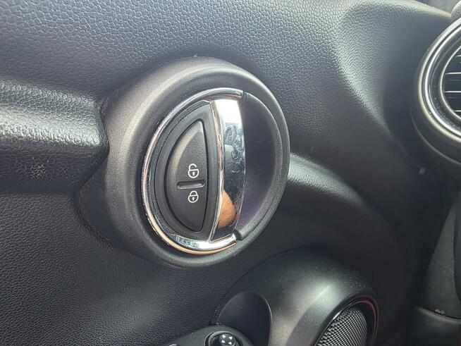 Mini ONE 1.2 Benzyna 102 KM, Klimatyzacja, Bluetooth, Isofix, Alufelgi Słupsk - zdjęcie 12
