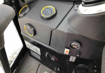 JCB 19C 2019 z glebogryzarka obrotowa Engcon Praga-Południe - zdjęcie 5