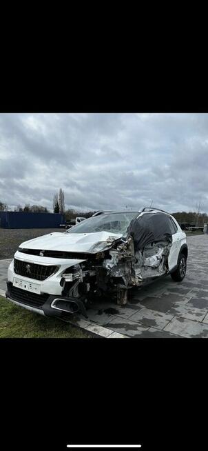 Peugeot 2008 1.2 benzyna Automat 29 tkm Przytoczna - zdjęcie 5