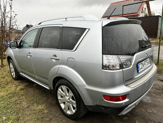 Syndyk sprzeda samochód osobowy MITSUBISHI OUTLANDER 2010 r. Żnin - zdjęcie 4