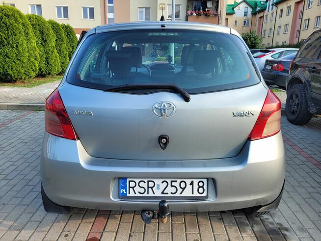 Toyota Yaris II 2008 benzyna 1.0 przebieg 218.tys Strzyżów - zdjęcie 9