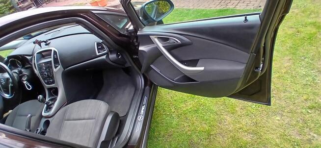 Opel Astra J 1.7 CDTI 2012 rok Pruszcz Gdański - zdjęcie 2