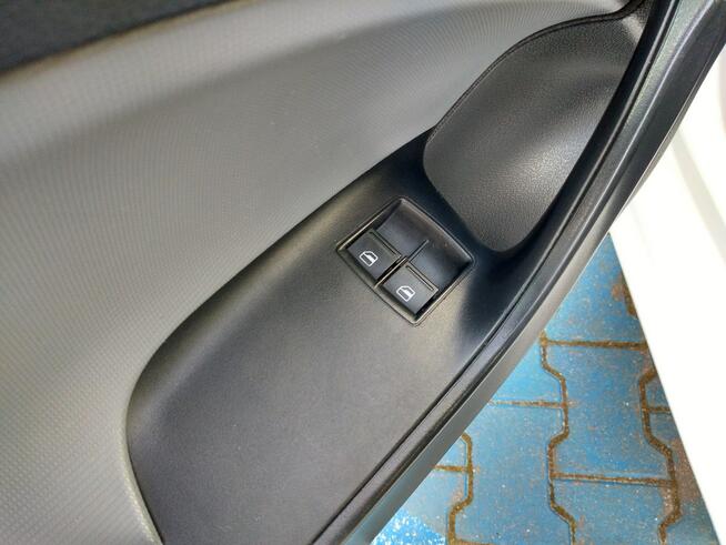 Seat Ibiza 1.2 69 KM LPG klimatyzacja Tychy - zdjęcie 9