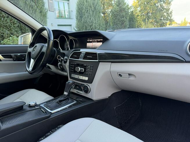 Mercedes C 250 4MATIC | 204 KM | Automat | Kamera | Panorama | Full Szczecin - zdjęcie 12