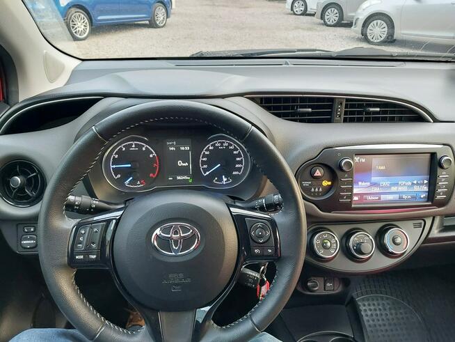 Toyota Yaris 17/18  SALON PL. 100% bezwypadkowa  56 tys. km. Warszawa - zdjęcie 3