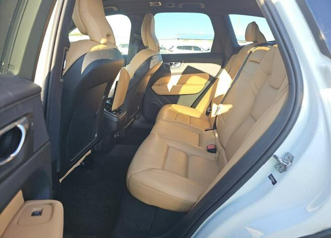 Volvo XC 60 INSCRIPTION / AWD / T5 / niski przebieg Tarnów - zdjęcie 10