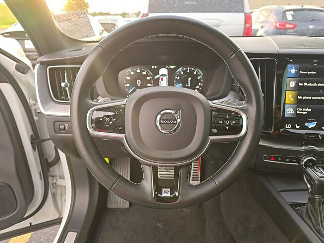 Volvo XC 60 R-Design / 4x4 / niski przebieg Tarnów - zdjęcie 8