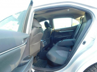 Toyota Camry z Gwarancją Kupiona Salon PL 2-2022r Żyrardów - zdjęcie 8