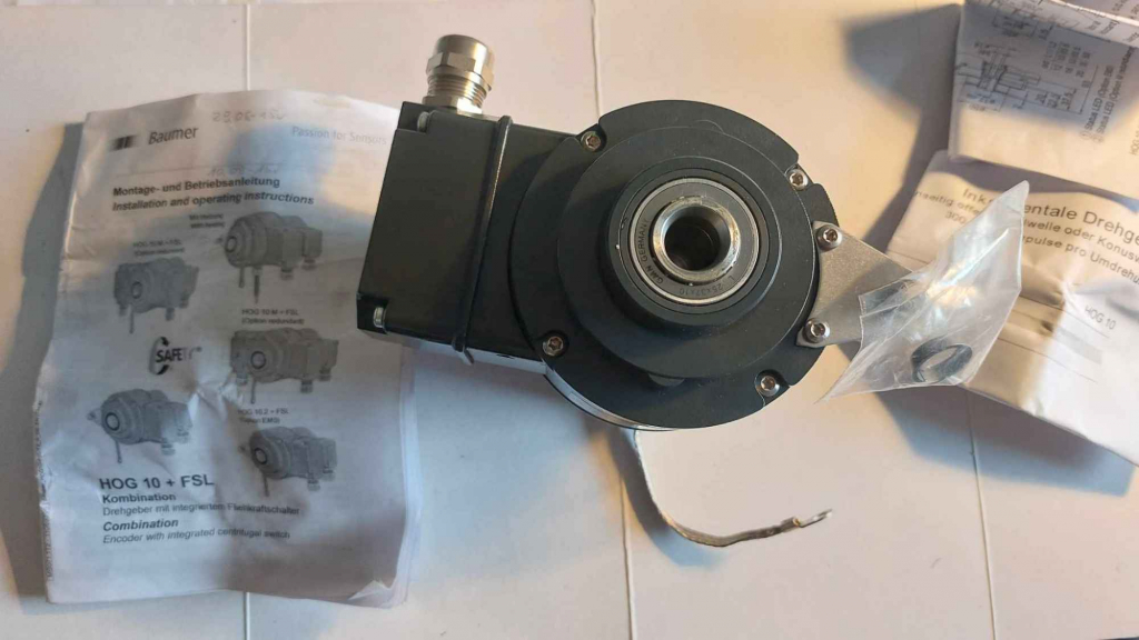 Enkoder inkrementalny HOG 10 firmy Baumer  HOG 10 DN 1024 I  Baumer Dąbrowa Górnicza - zdjęcie 6