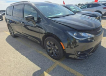 Chrysler Pacifica LIMITED / pakiet S / niski przebieg Białystok - zdjęcie 3