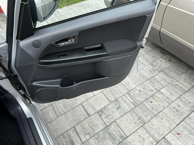 Suzuki SX4 Niski oryginalny przebieg !!! Poznań - zdjęcie 9