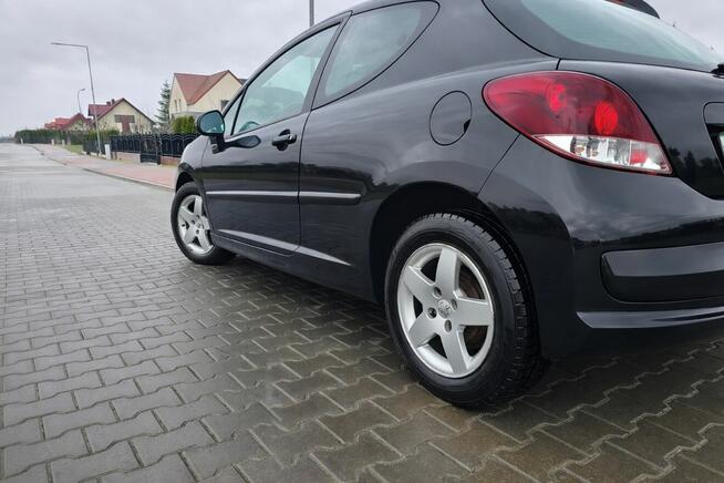 Piękny Peugeot 207 Sadki - zdjęcie 3