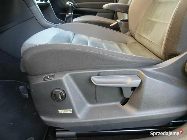 VW GOLF SPORTSVAN Facelifting Kraków - zdjęcie 6