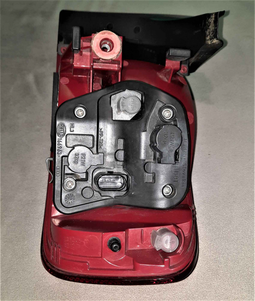 Oryginalna lampa  (lewy tył)  Audi A4 B8 (Sedan) Jaworzno - zdjęcie 3