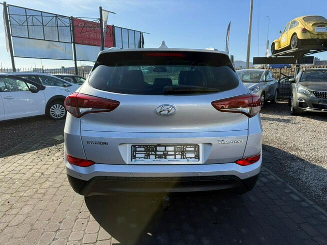 Hyundai Tucson SKÓRY, CZUJNIKI PARKOWANIA,KAMERA COFANIA, NAWIGACJA Słupsk - zdjęcie 4