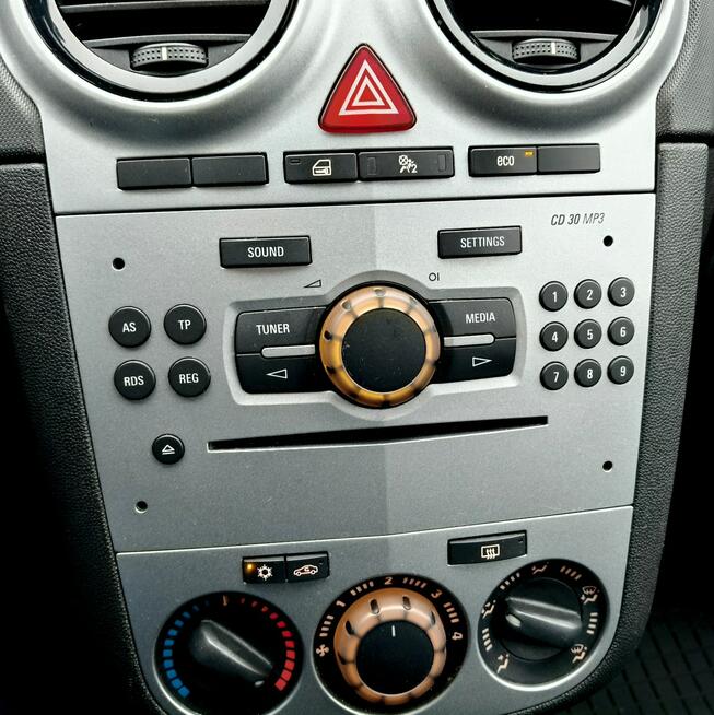 Opel Corsa 2013*benzyna*Niski przebieg Bibice - zdjęcie 7