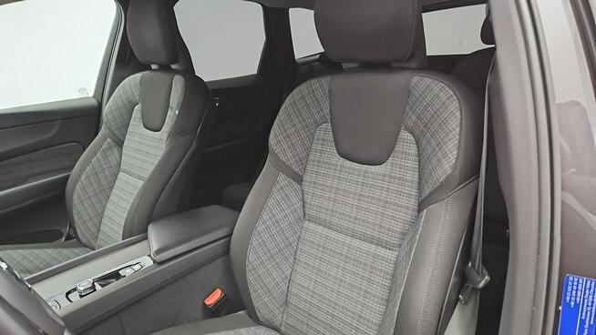 Volvo XC 60 B4 D Core aut ! Z Polskiego Salonu ! Faktura VAT ! Warszawa - zdjęcie 11