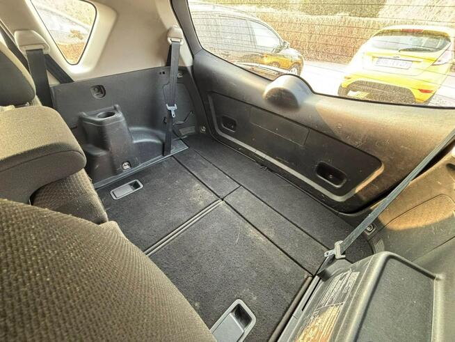 Toyota Corolla Verso Przasnysz - zdjęcie 10