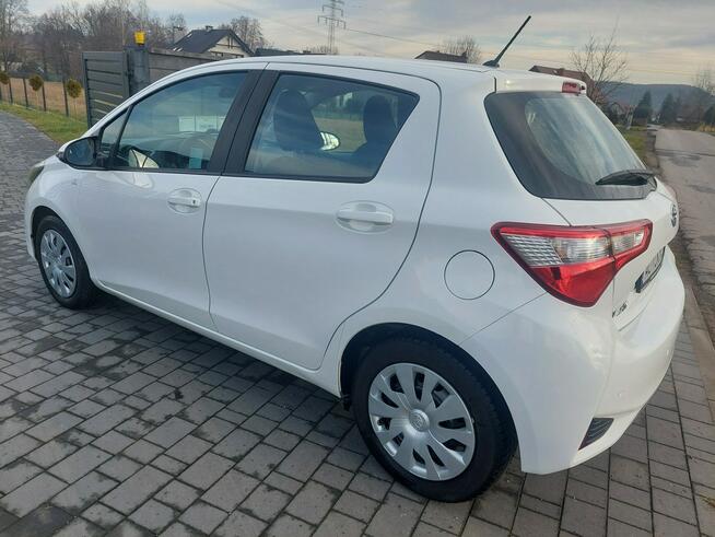 Toyota Yaris Polski salon Liszki - zdjęcie 6