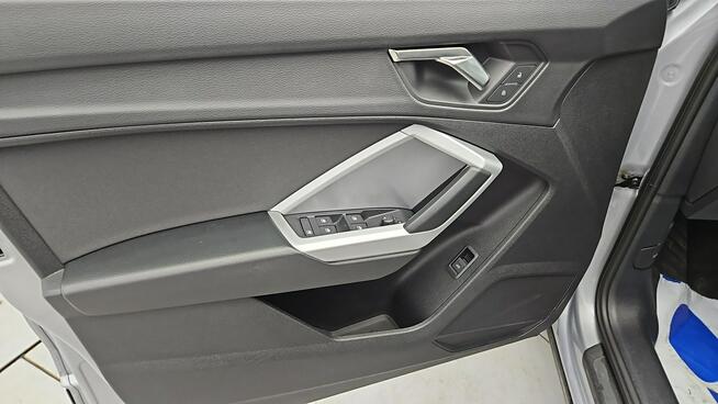 Audi Q3 40 TFSI Quattro S tronic ! Z Polskiego Salonu ! Faktura Vat ! Warszawa - zdjęcie 10