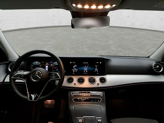 Mercedes E 300 Komorniki - zdjęcie 9