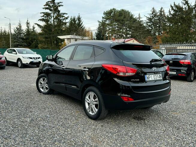 Hyundai ix35 Auto z Gwarancją, skórzana tapicerka, niski przebieg. Gołków - zdjęcie 9