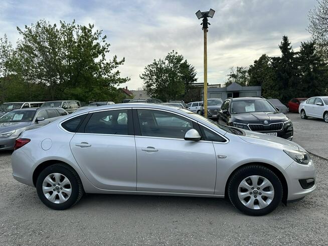 Opel Astra 1.6 CDTI 110KM/Nawigacja/Zamiana/Kredyt/Pakiet VIP Gwarant Warszawa - zdjęcie 6