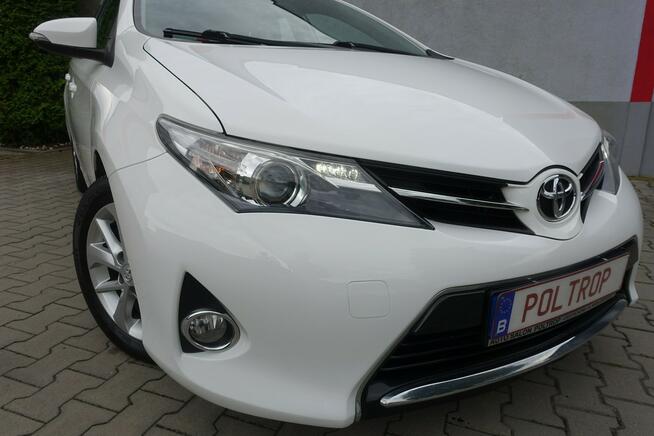 Toyota Auris 1,4D Navi Klimatronik Alu Ledy Bezwypadkowy VIP Gwarancja Częstochowa - zdjęcie 3