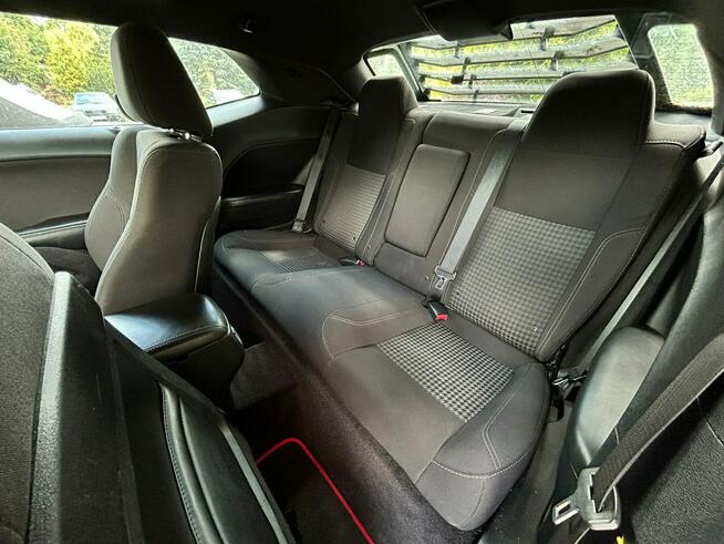 Dodge Challenger 3.6 V6 309KM | Pakiet wizualny SRT| Oklejony folią Szczecin - zdjęcie 12