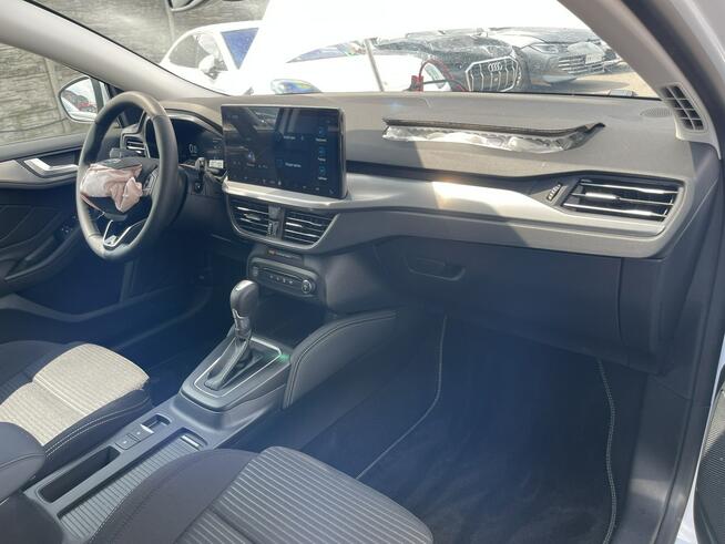 Ford Focus Automat  Kamera Podgrzewane: Szyba, fotele, kierownica Gliwice - zdjęcie 12