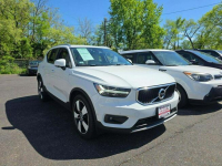 Volvo XC 40 AWD / Momentum / niski przebieg Tarnów - zdjęcie 2