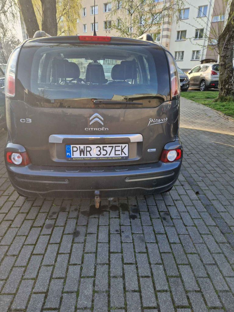 Syndyk sprzeda samochód osobowy Citroen C3 Picasso Września - zdjęcie 4