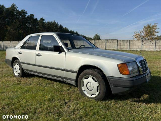 Mercedes-Benz W124 (1984-1993) Wiórek - zdjęcie 1