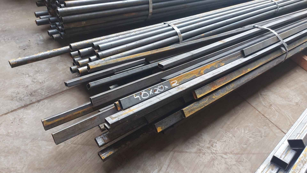 Wyroby hutnicze / Profile zimnogięte / Stal Chorzelów - zdjęcie 3