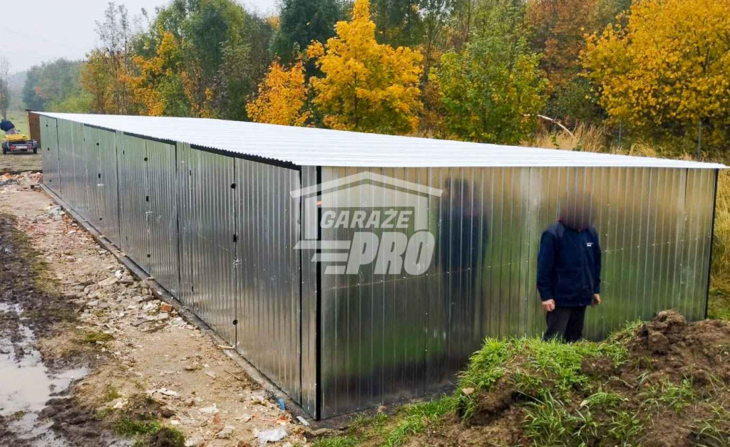 GARAŻ BLASZANY RZĄD 17,5m x 5m - spad tył 4x Brama ocynk GP239 Siedlce - zdjęcie 3
