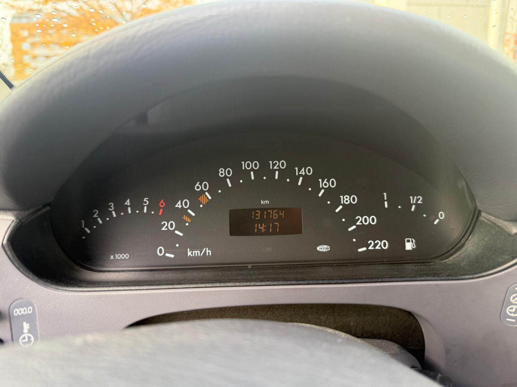 Mercedes-benz a160 Krzyki - zdjęcie 6