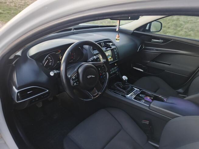 Jaguar XE 2015r Kielce - zdjęcie 7