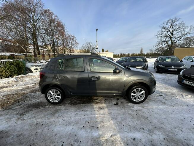 Dacia Sandero Stepway bezwypadkowy benzyna nawigacja klimatyzacja Słupsk - zdjęcie 4