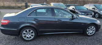 Mercedes E 200 1,8 184 KM 143 tys.km-Pełny serwis A.S.O/ Elegance Szczecin - zdjęcie 8
