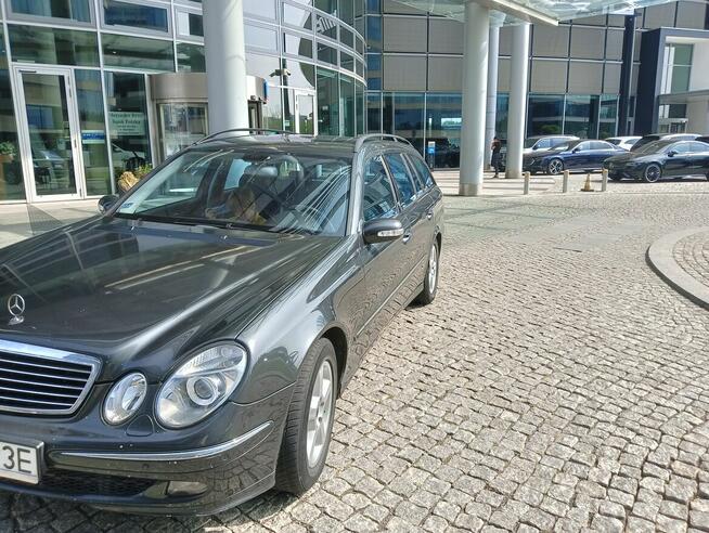 Komfortowy Mercedes E270 Kombi Avantgarde - 2004 rok Warszawa - zdjęcie 2