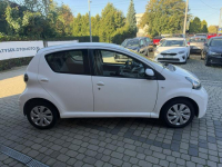 Toyota Aygo 1,0 68KM  Klimatyzacja  Bluetooth Orzech - zdjęcie 5