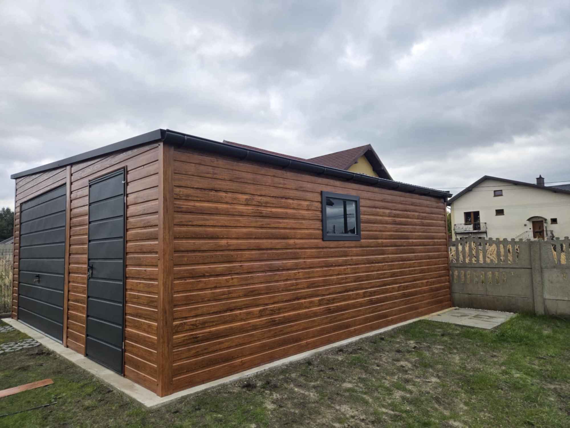 Garaż Blaszany Premium 5.5x6m spad na prawo złoty dąb + ciemny grafit Radom - zdjęcie 4
